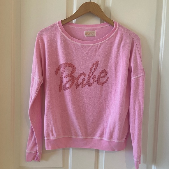 Beach Riot Sweaters - Revolve Beach Riot BABE CRYSTALS Sweatshirt- Pink Fleece Size XS